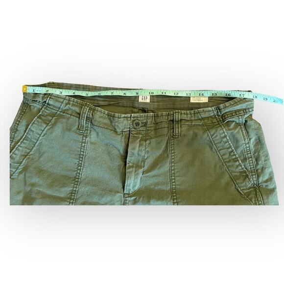 GAP Women's Size 16 Green Girlfriend Chino Shorts - Picture 2 of 5